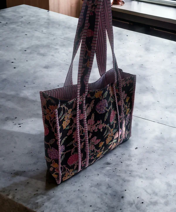 7141F9CD-BB8B-4CE4-AF61-90BC9B8718DC